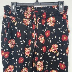 Women’s floral pants